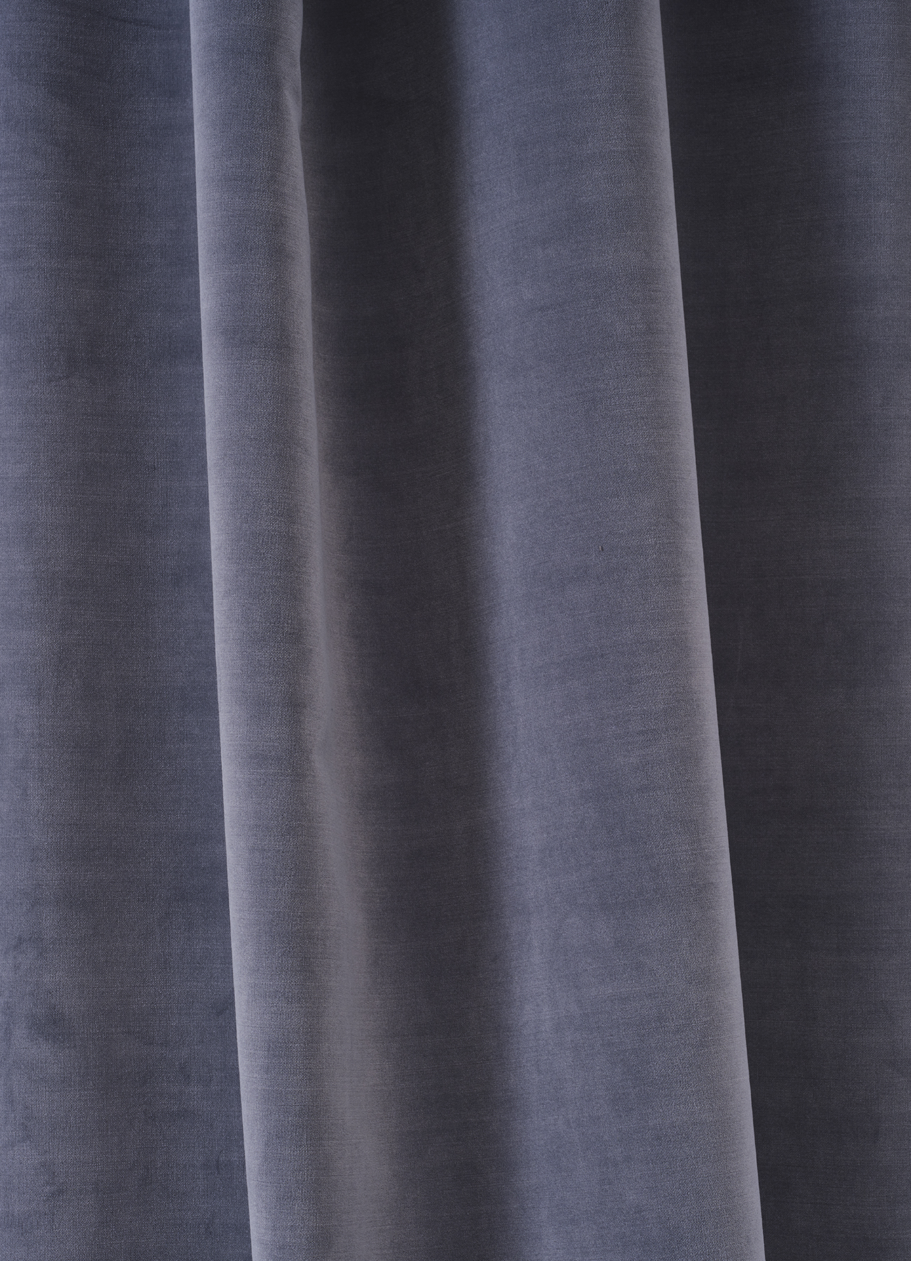 Short pile polyester velvet