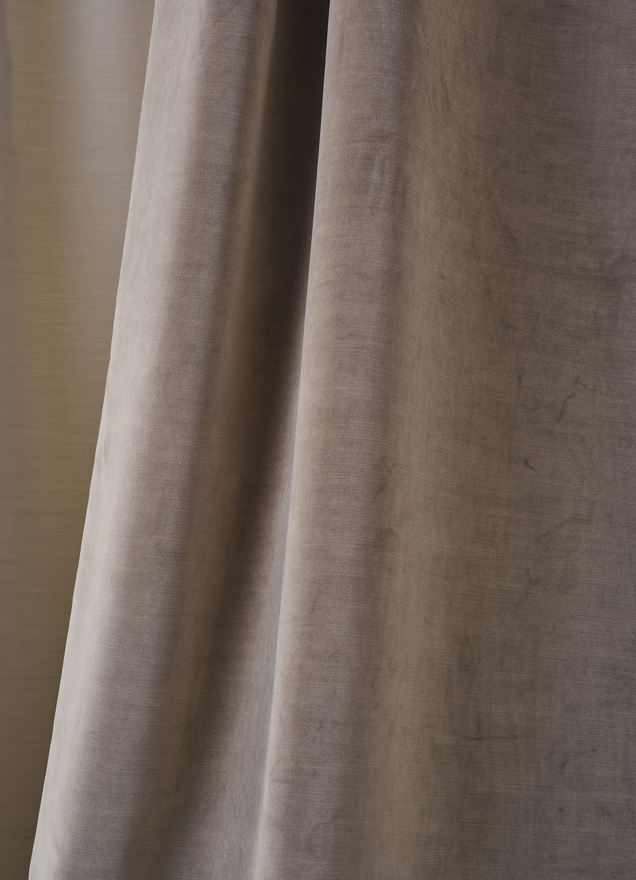 Short pile polyester velvet