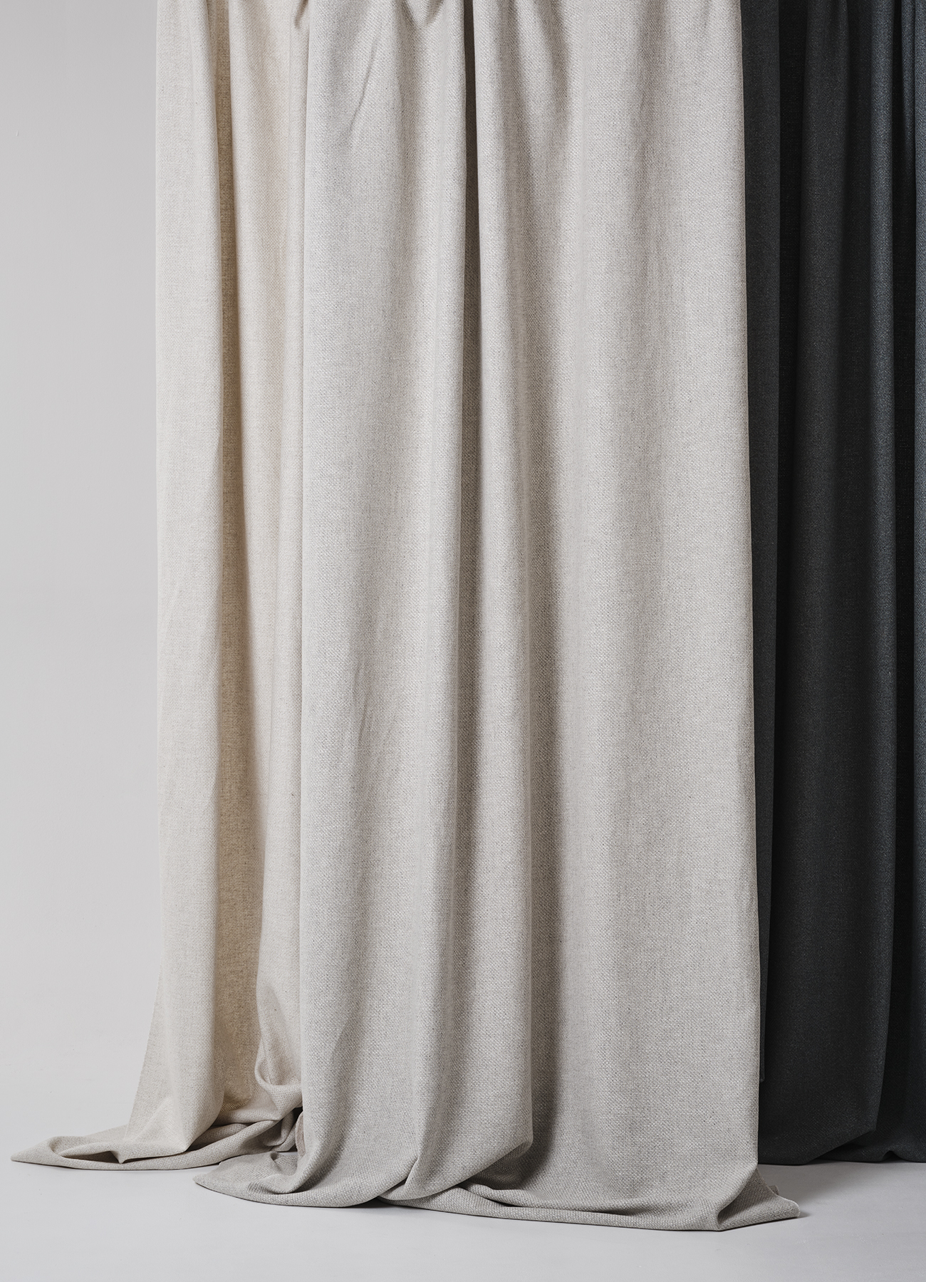 Woven fabric made of natural fibres