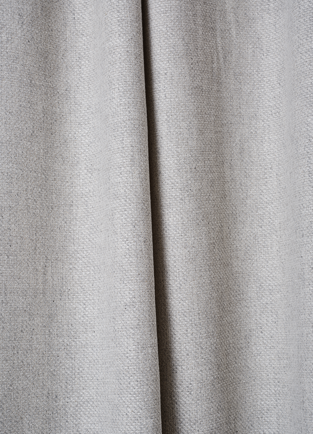Woven fabric made of natural fibres