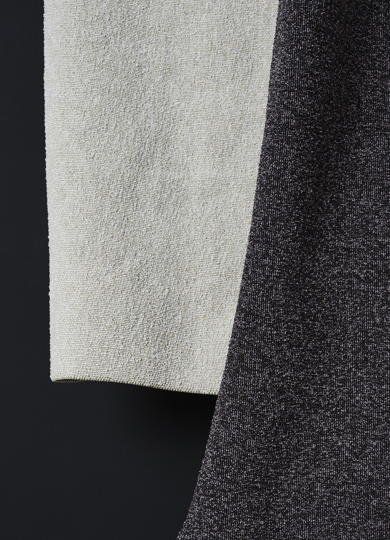 Knitted upholstery fabric