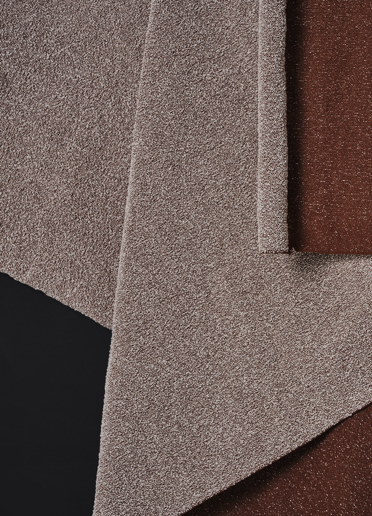 Knitted upholstery fabric