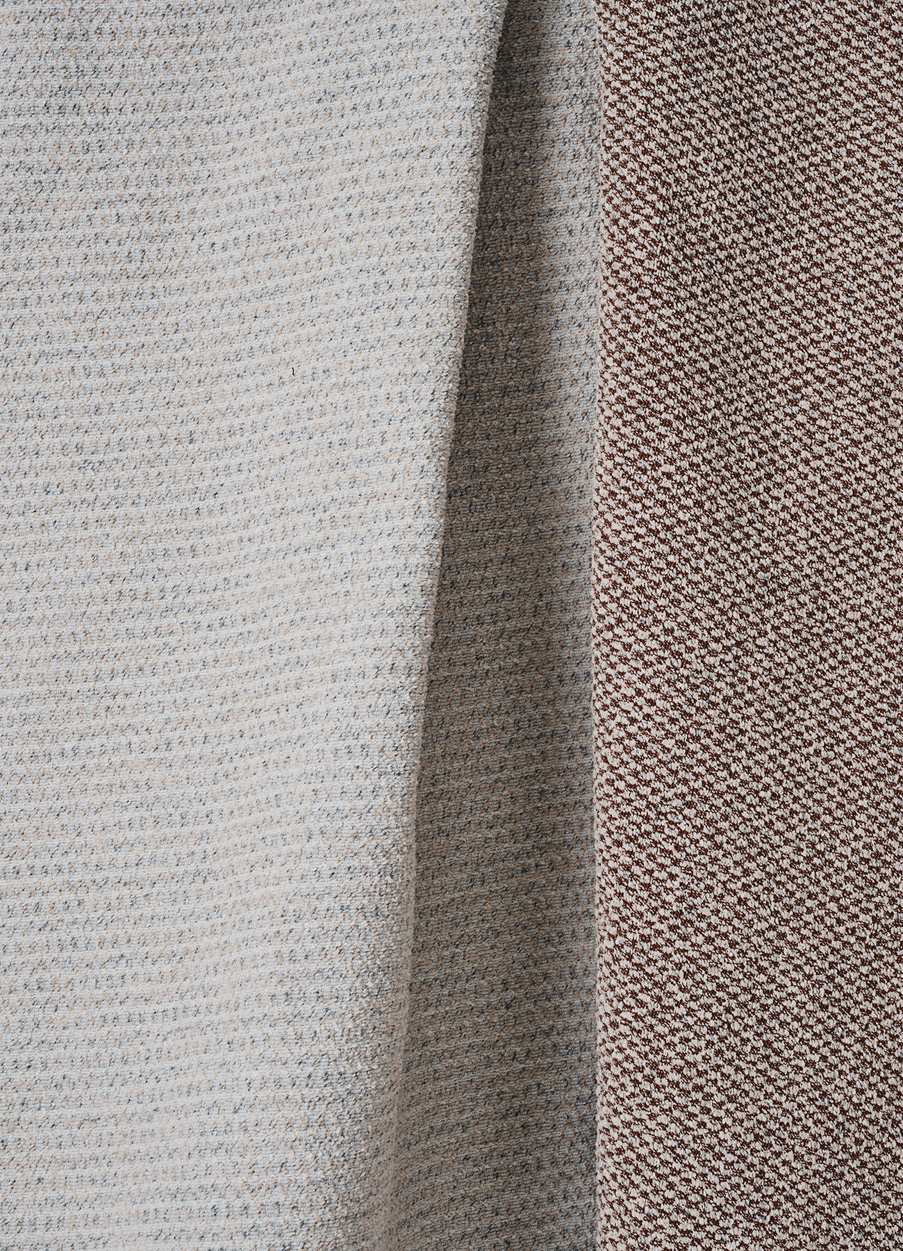 Knitted upholstery fabric