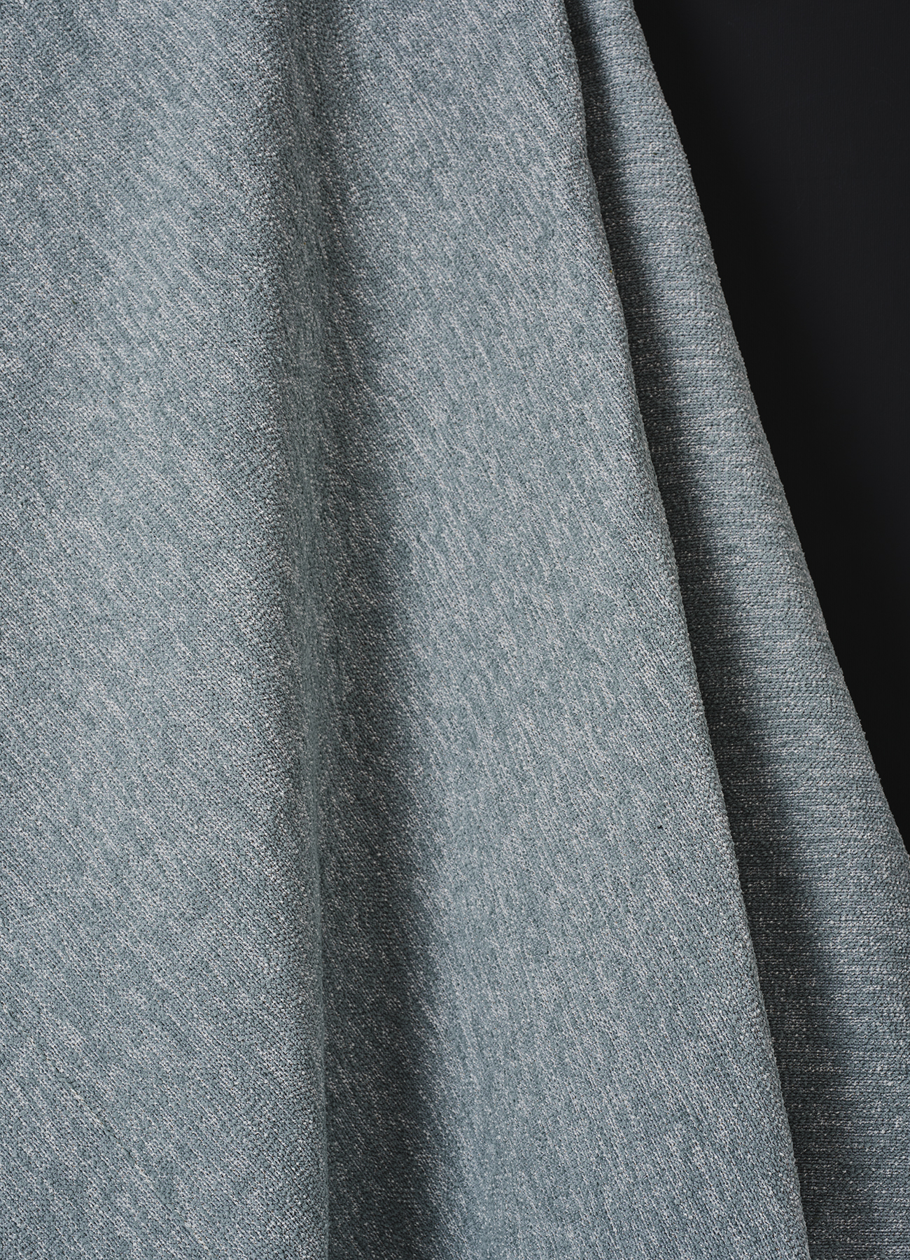 Knitted upholstery fabric